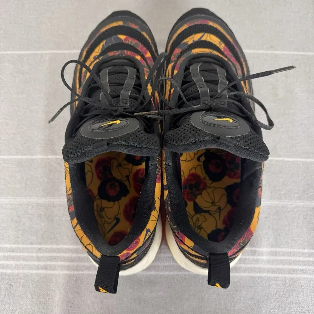 Nike women’s air
